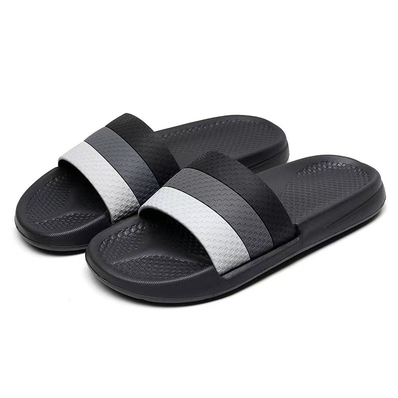 Wear summer household slippers