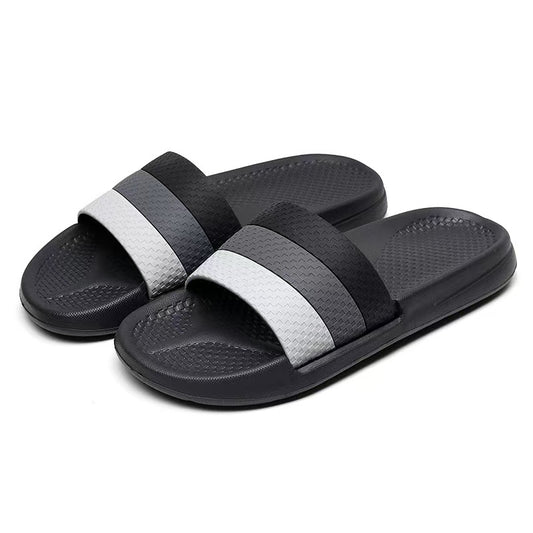 Wear summer household slippers